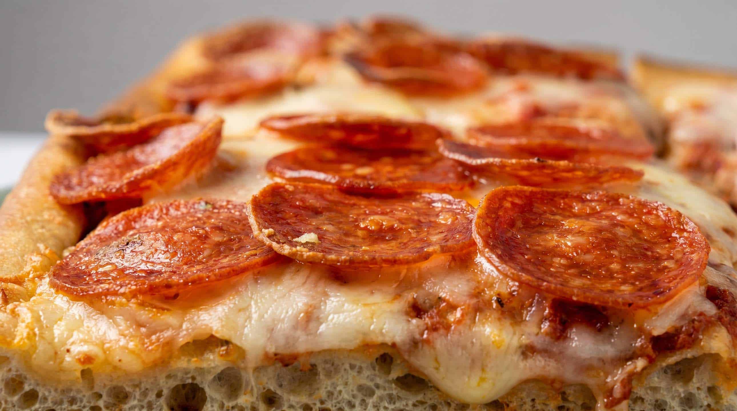 Fresh pizza and Italian food delivered to Horsham, PA
