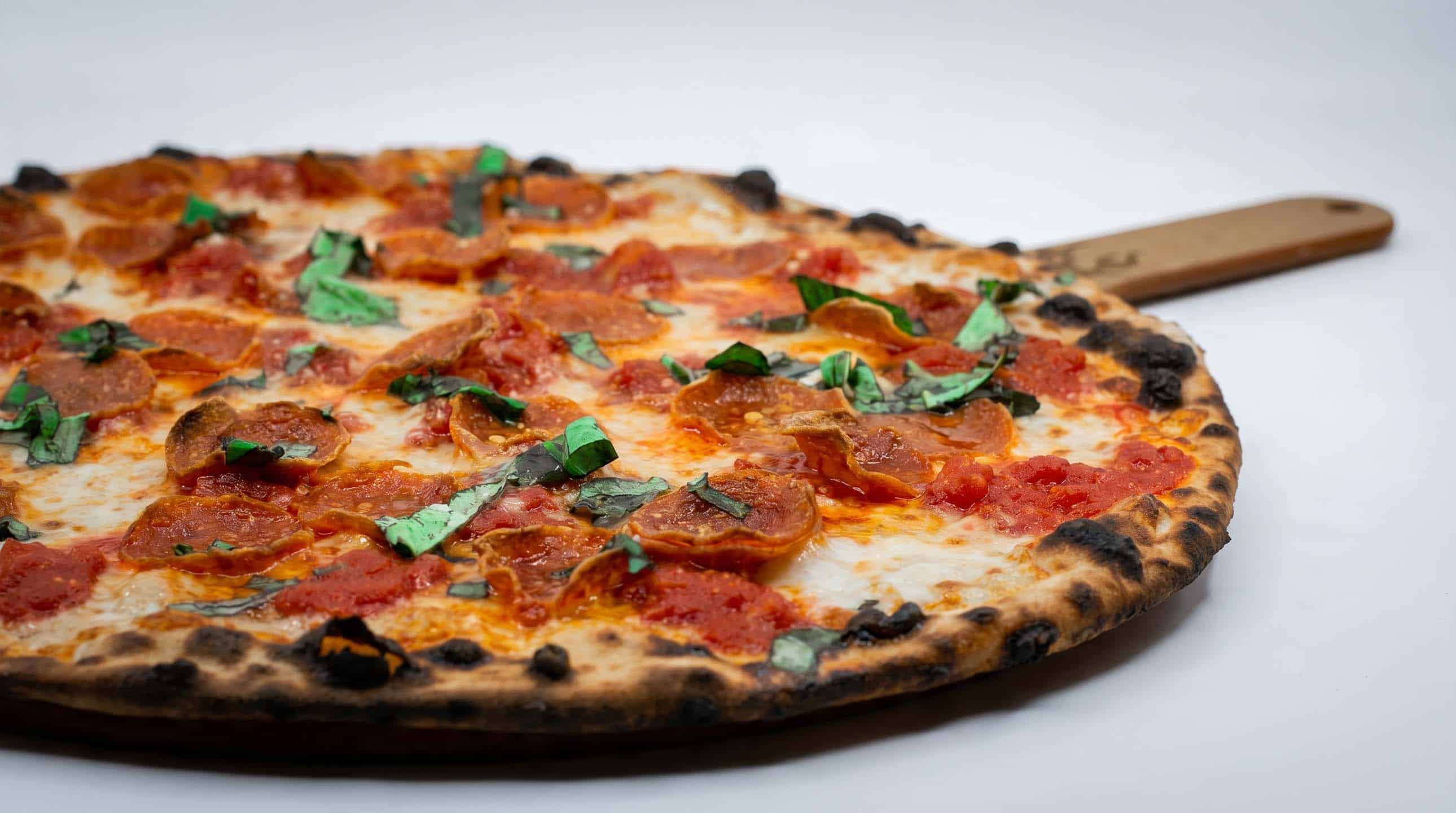 Fresh pizza and Italian food delivered to Warminster, PA